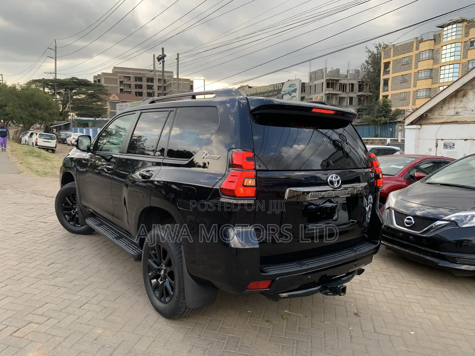 Toyota Land Cruiser Prado 2.7 2022 Black