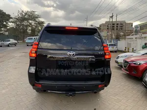 Toyota Land Cruiser Prado 2.7 2022 Black