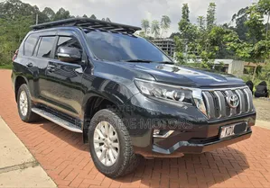 Toyota Land Cruiser Prado 2010 Black