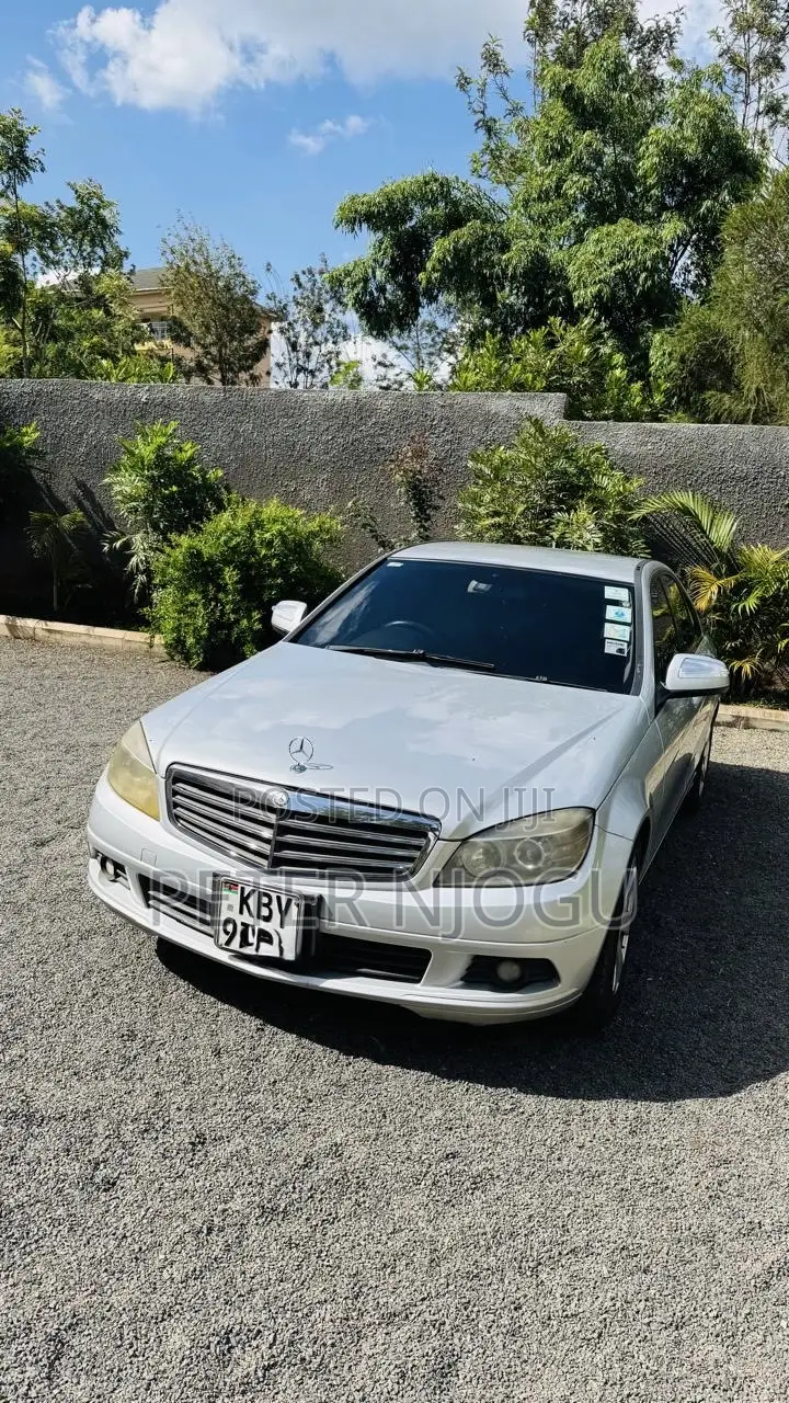 Mercedes-Benz C200 2008 Gray