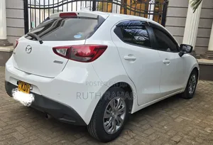 Mazda Demio 2018 White