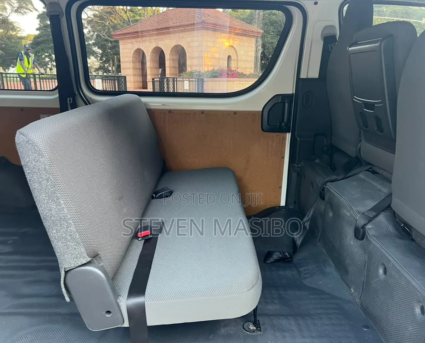 Toyota HiAce 2019 White