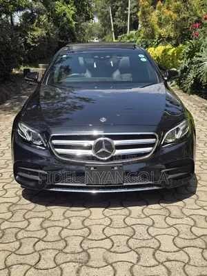 Mercedes-Benz E200 2019 Black