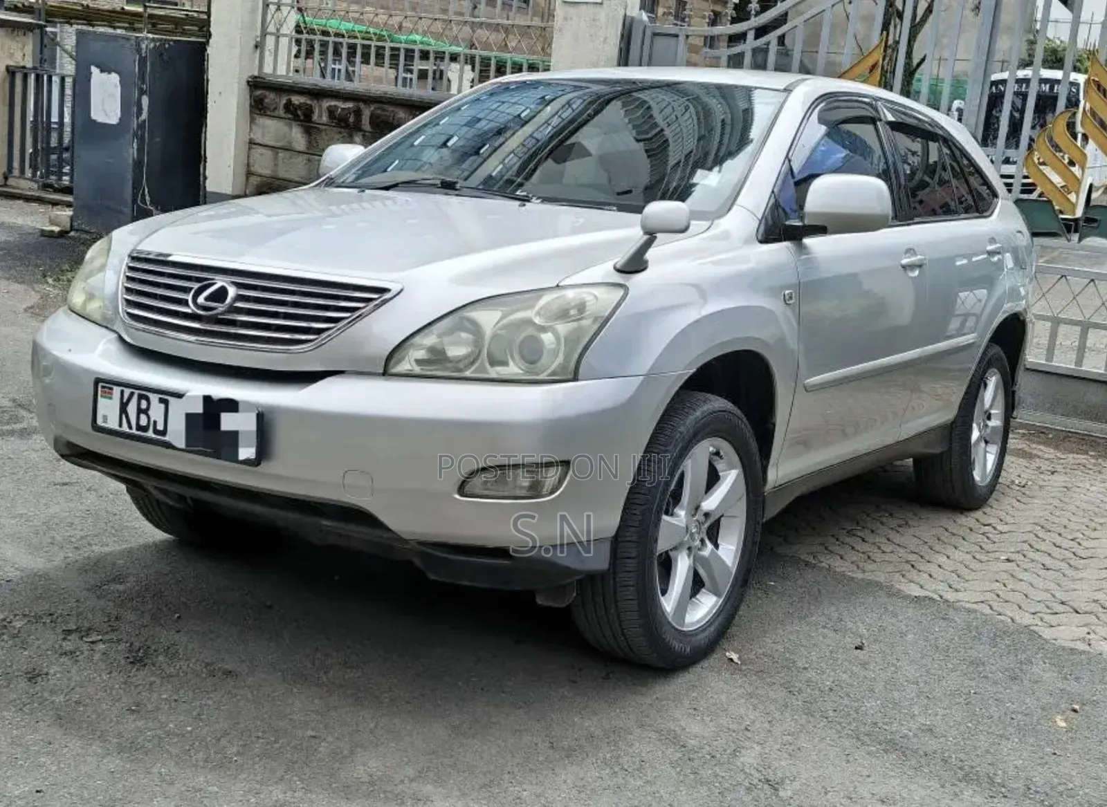 Toyota Harrier 2003 Silver