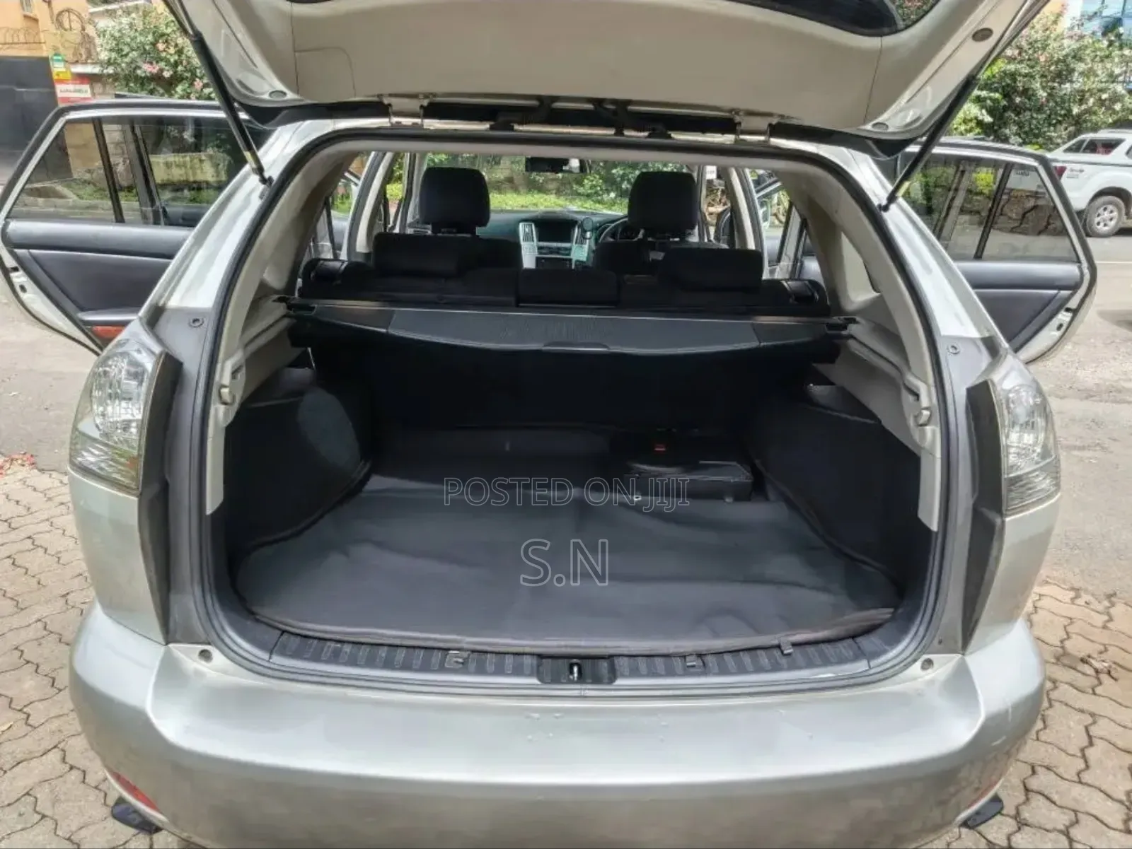 Toyota Harrier 2003 Silver