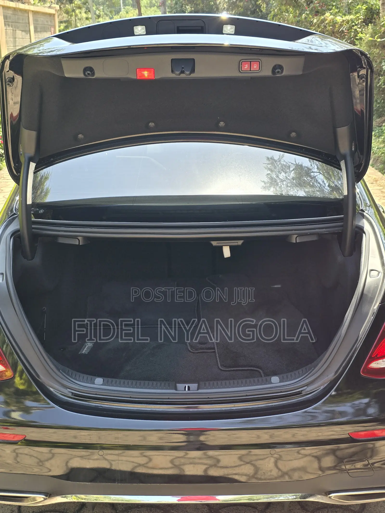 Mercedes-Benz E200 2019 Black