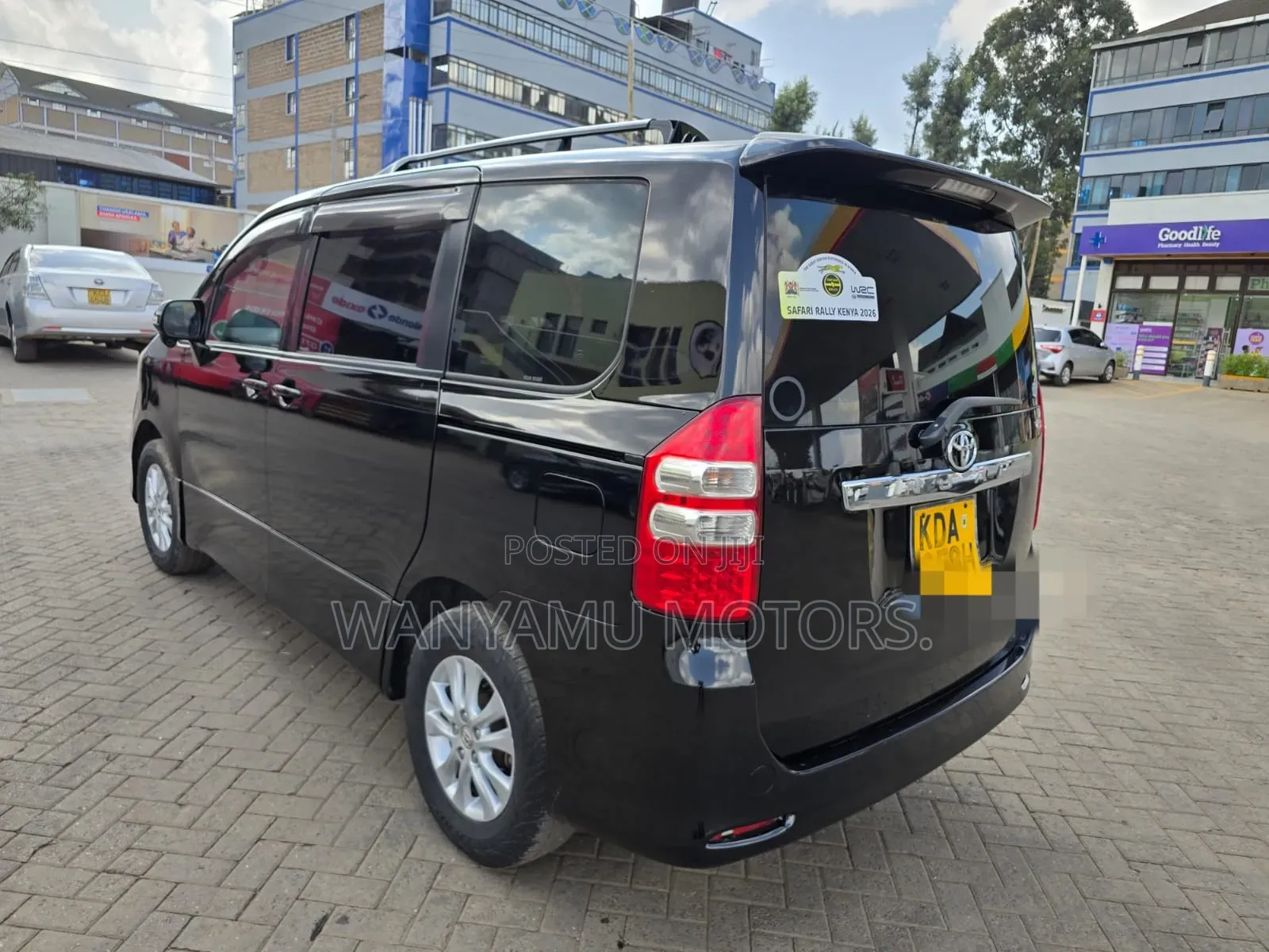 Toyota Noah 2013 Black