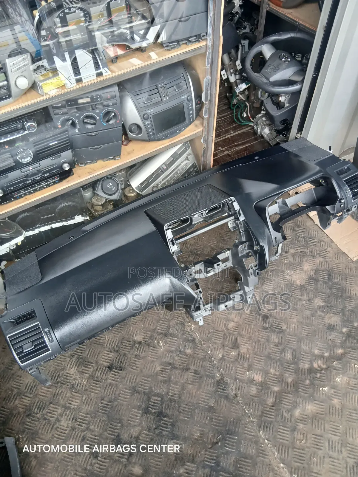 Prado J 165 Dashboard