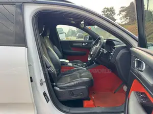 Volvo XC40 2018