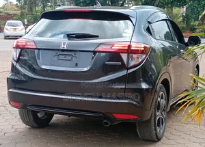 Honda Vezel 1.5 Hybrid 2WD 2018 Black