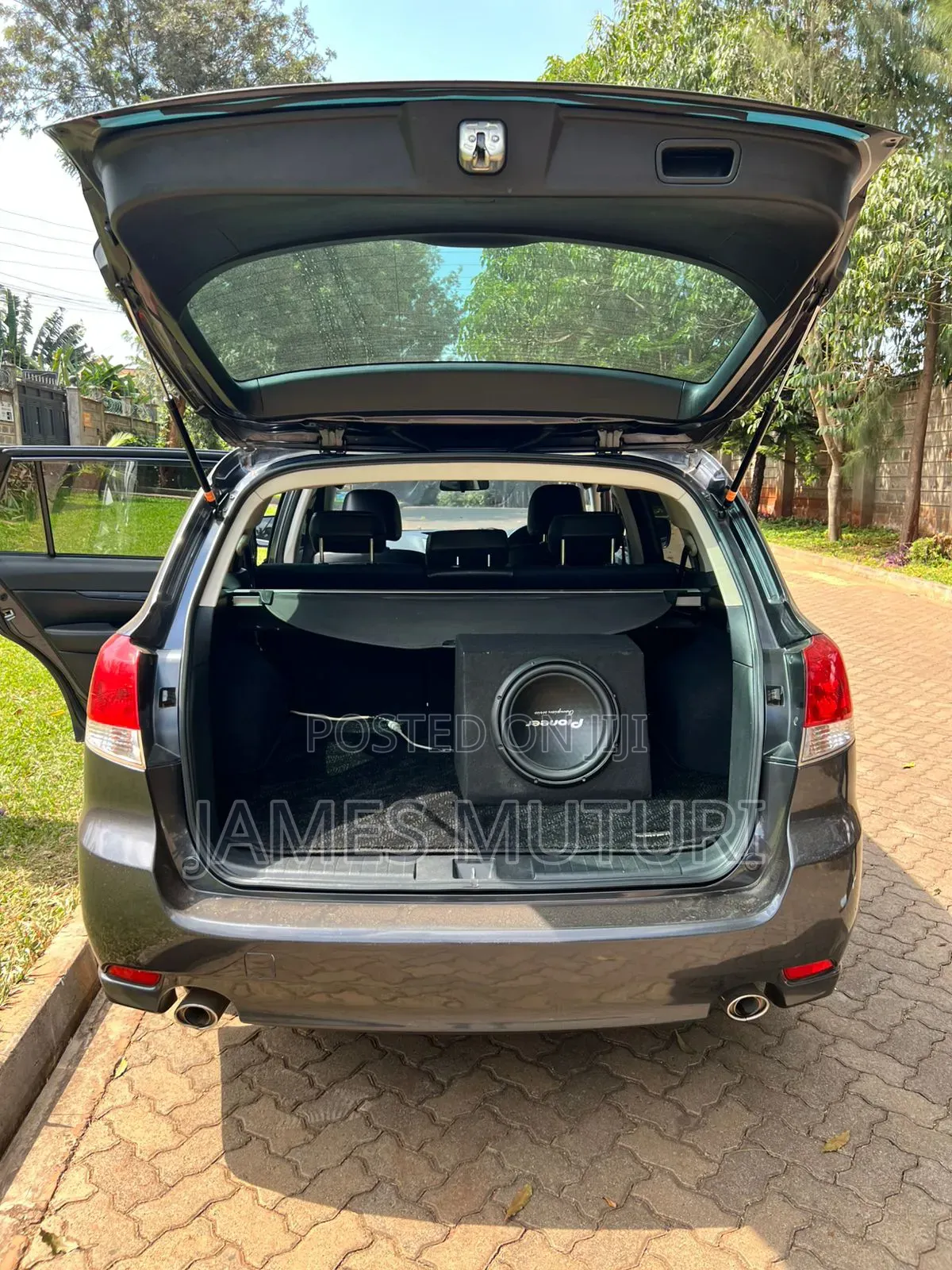 Subaru Legacy 2011 Gray