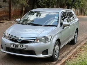 Toyota Corolla Fielder 2015 Silver