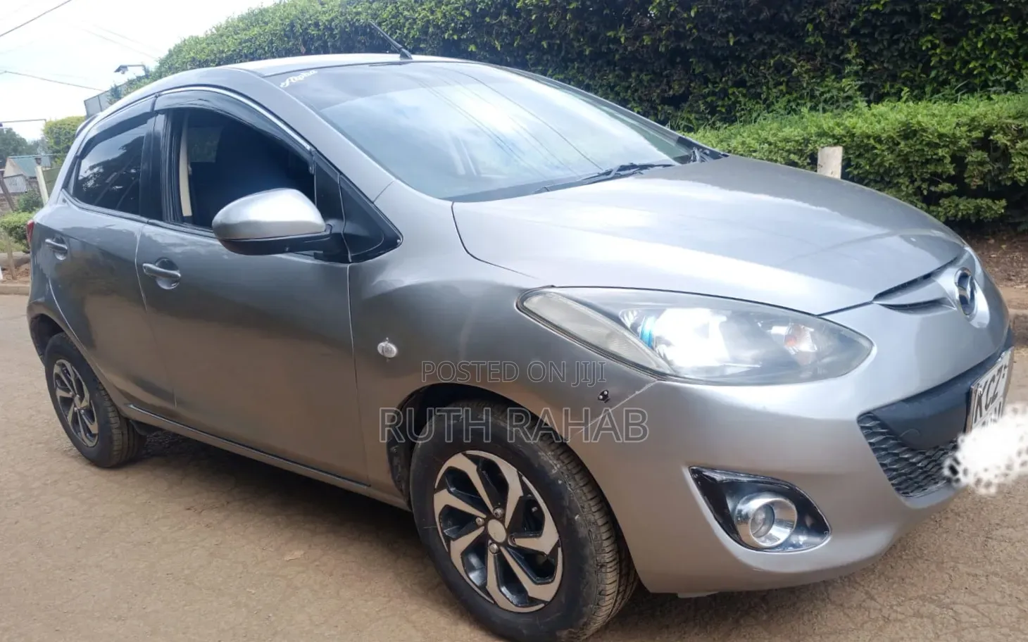 Mazda Demio 2013 Silver