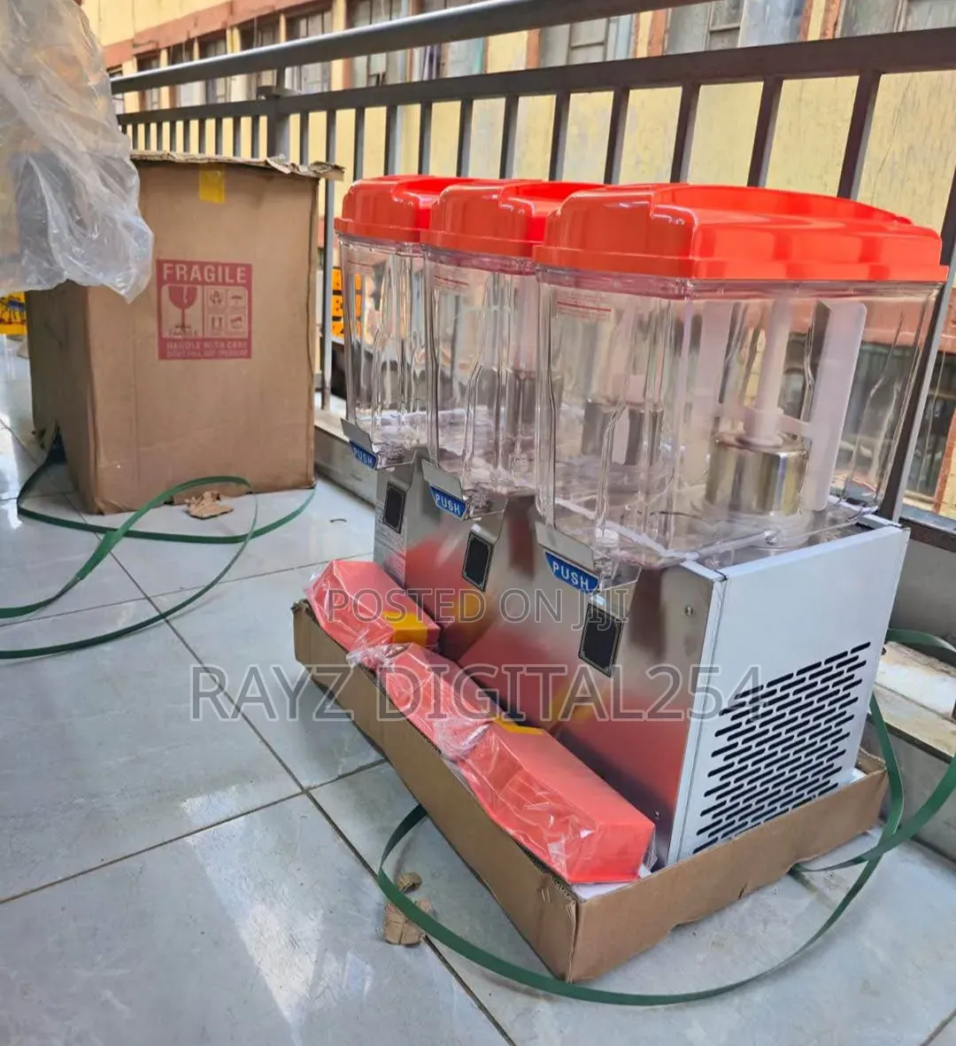 3 Column Commercial Juice Dispenser With Compressor