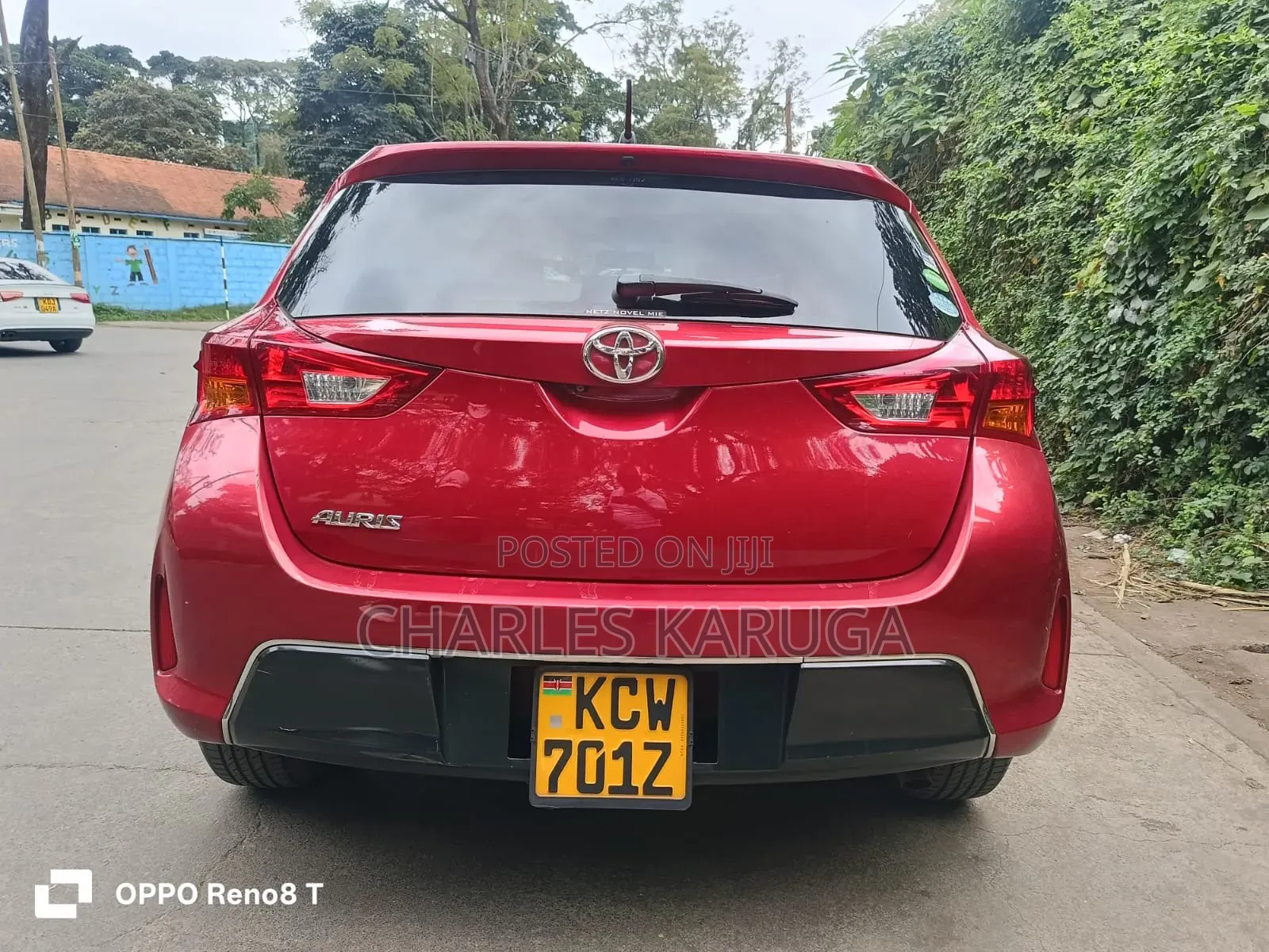Toyota Auris 2013 Red
