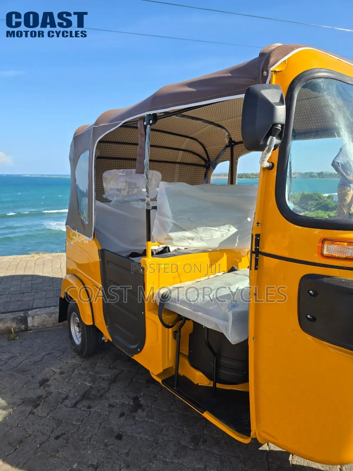 New Bajaj RE 2026 Yellow