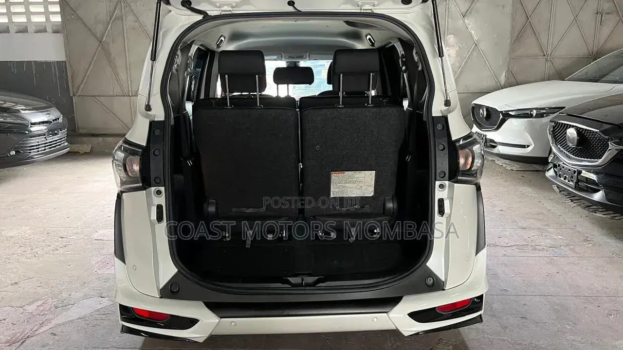 Toyota Sienta 2020 White