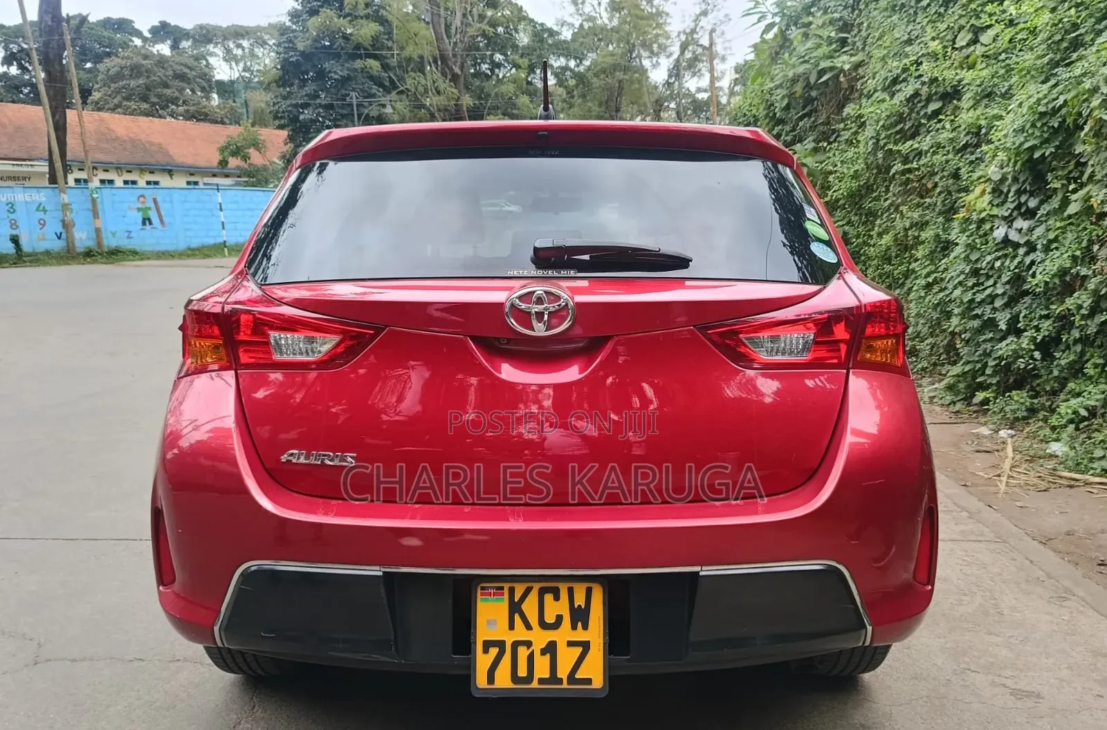 Toyota Auris 2013 Red