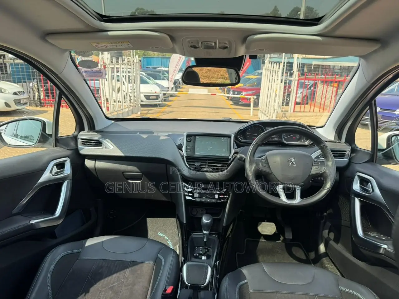 Peugeot 208 2019 White