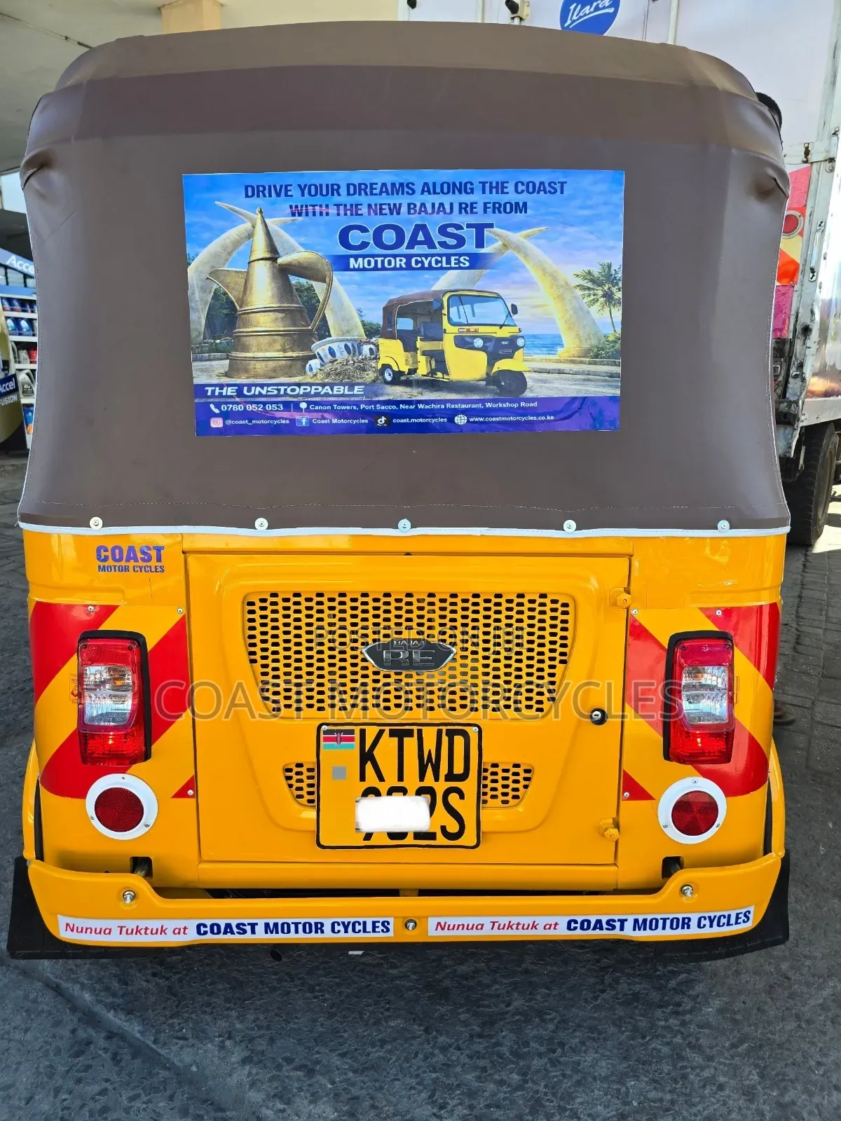 New Bajaj RE 2026 Yellow