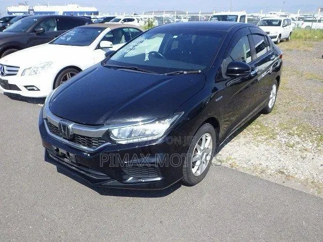 Honda Grace 2019 Black