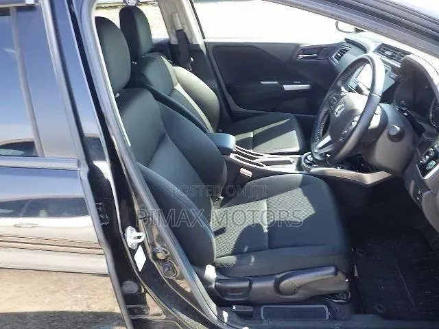 Honda Grace 2019 Black