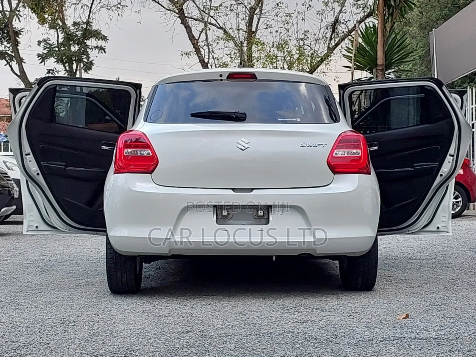 Suzuki Swift 2019  White 