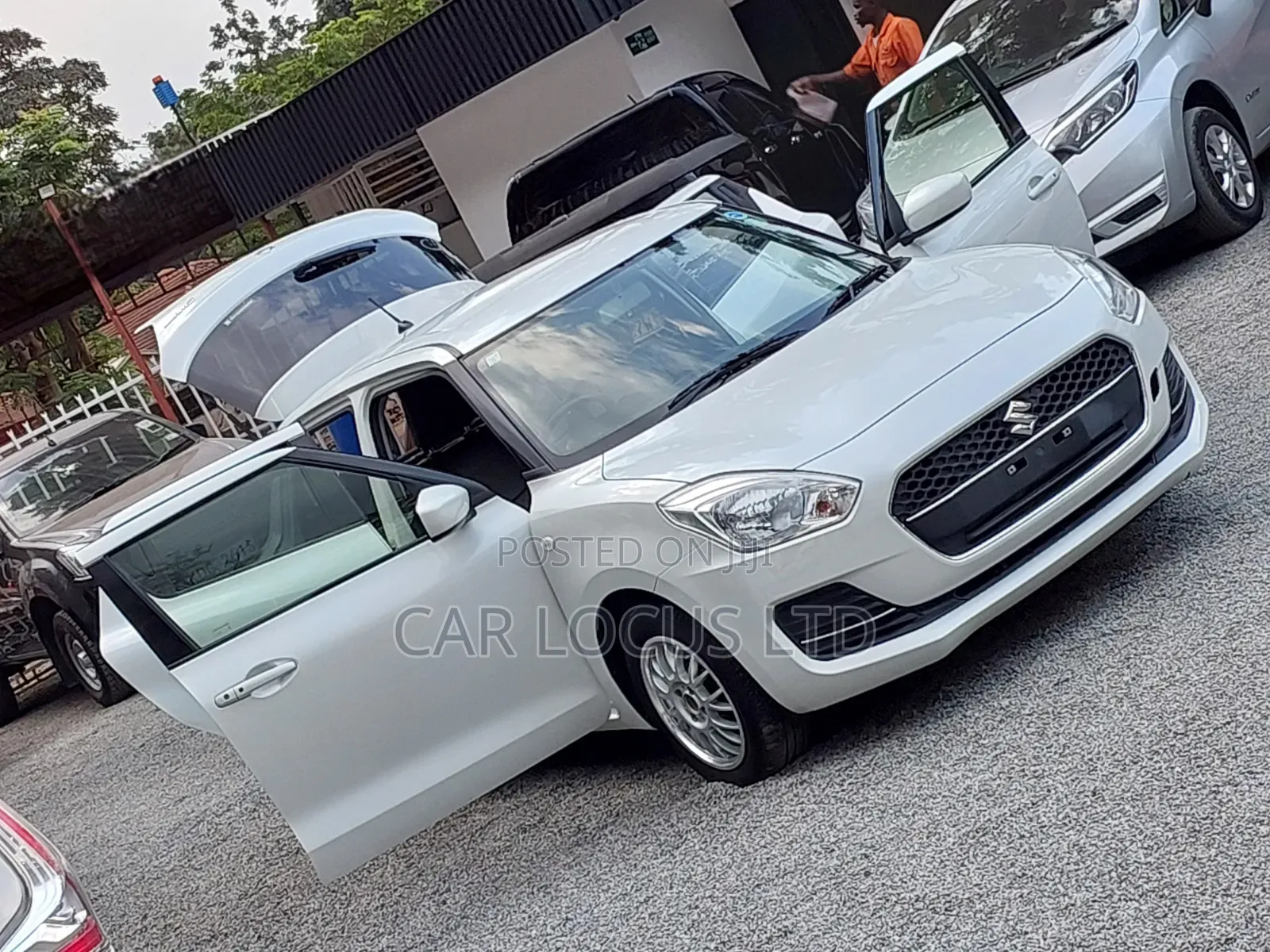 Suzuki Swift 2019  White 