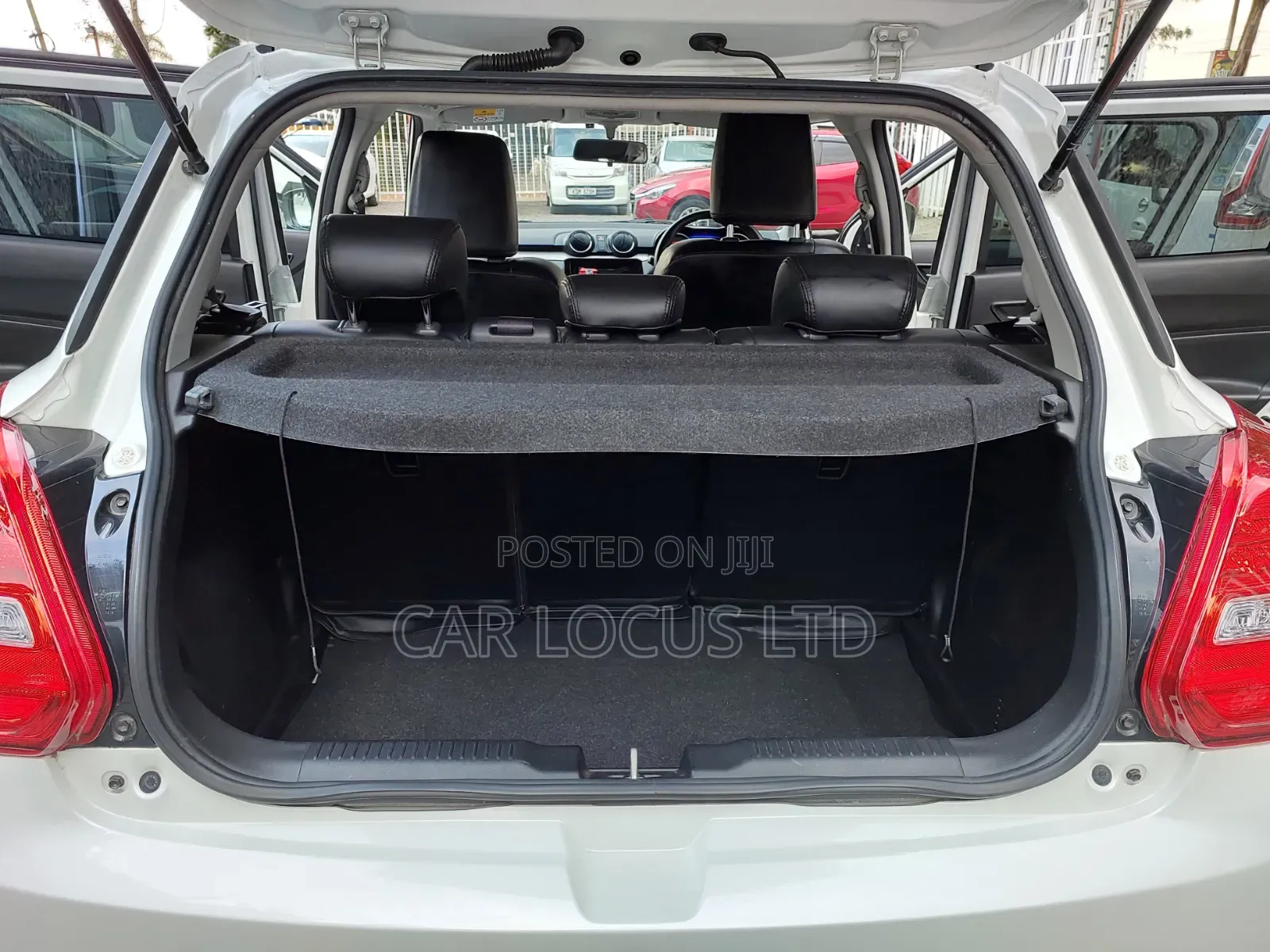 Suzuki Swift 2019  White 