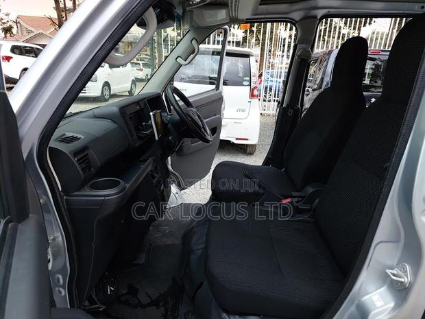Daihatsu Hijet 2019 Silver - thumbnail 4