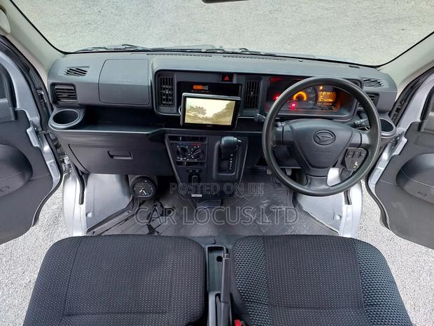 Daihatsu Hijet 2019 Silver - thumbnail 7