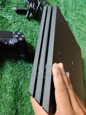 Rarely Used Ps4 Pro 1tb