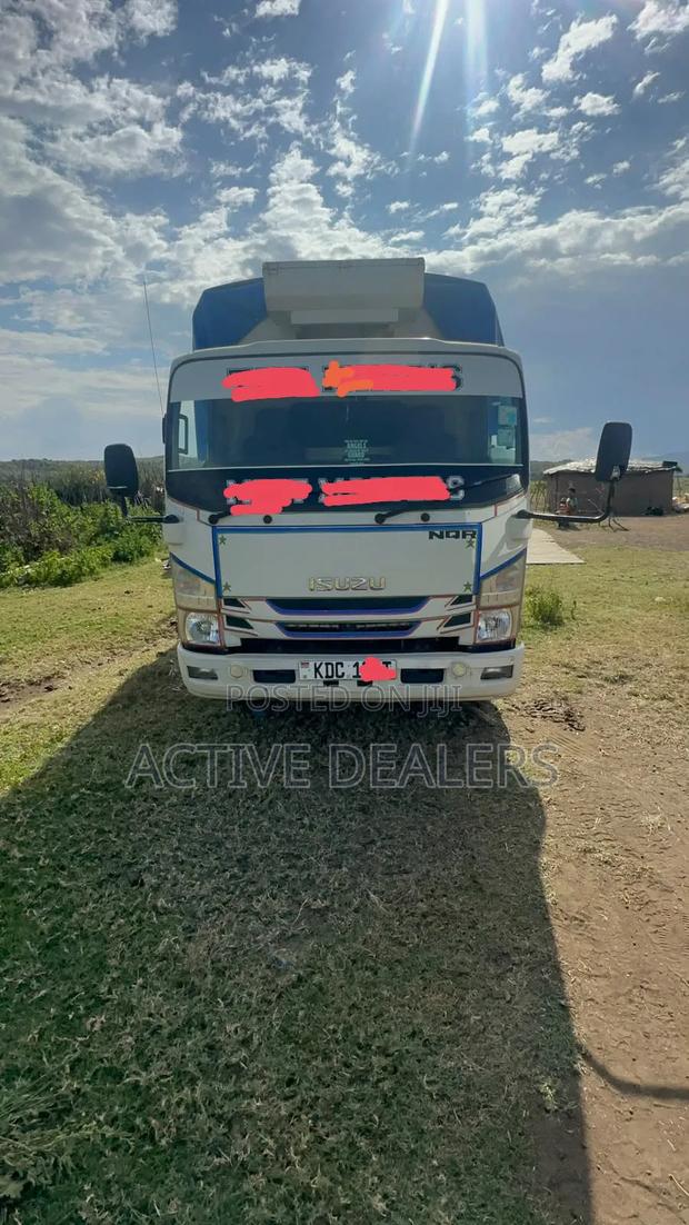 Isuzu NQR Blue Power