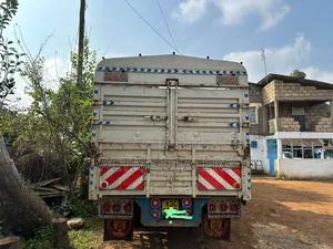 Isuzu NQR Blue Power