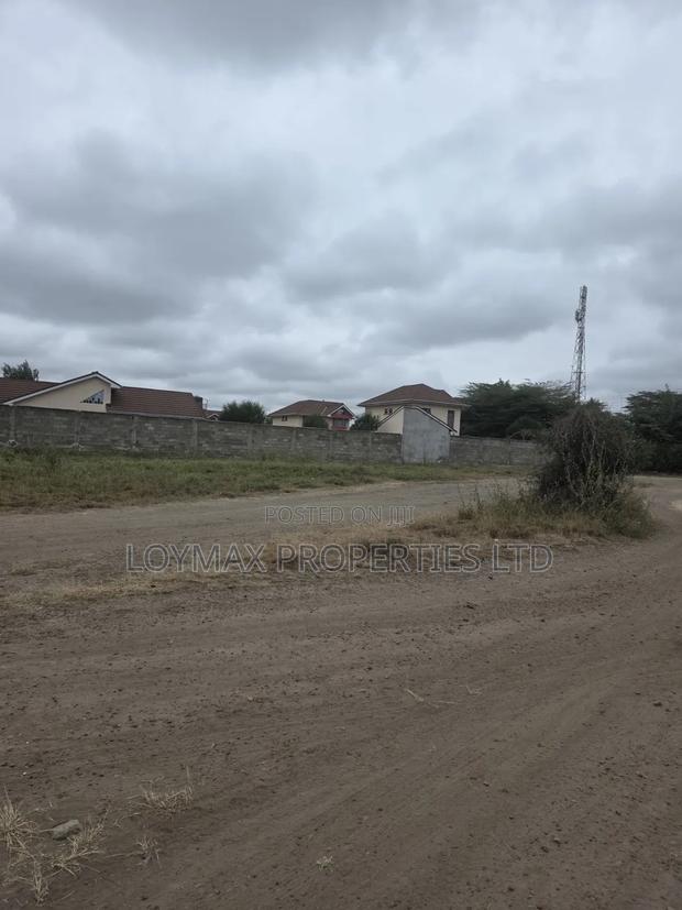 11 Plots of 50/100 on Sale in Kitengela Acacia.