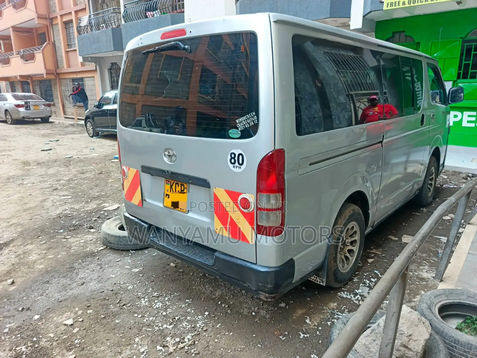 Toyota HiAce 2011 Silver