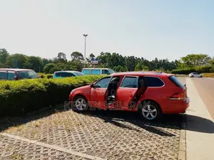 Volkswagen Golf 2014 Red