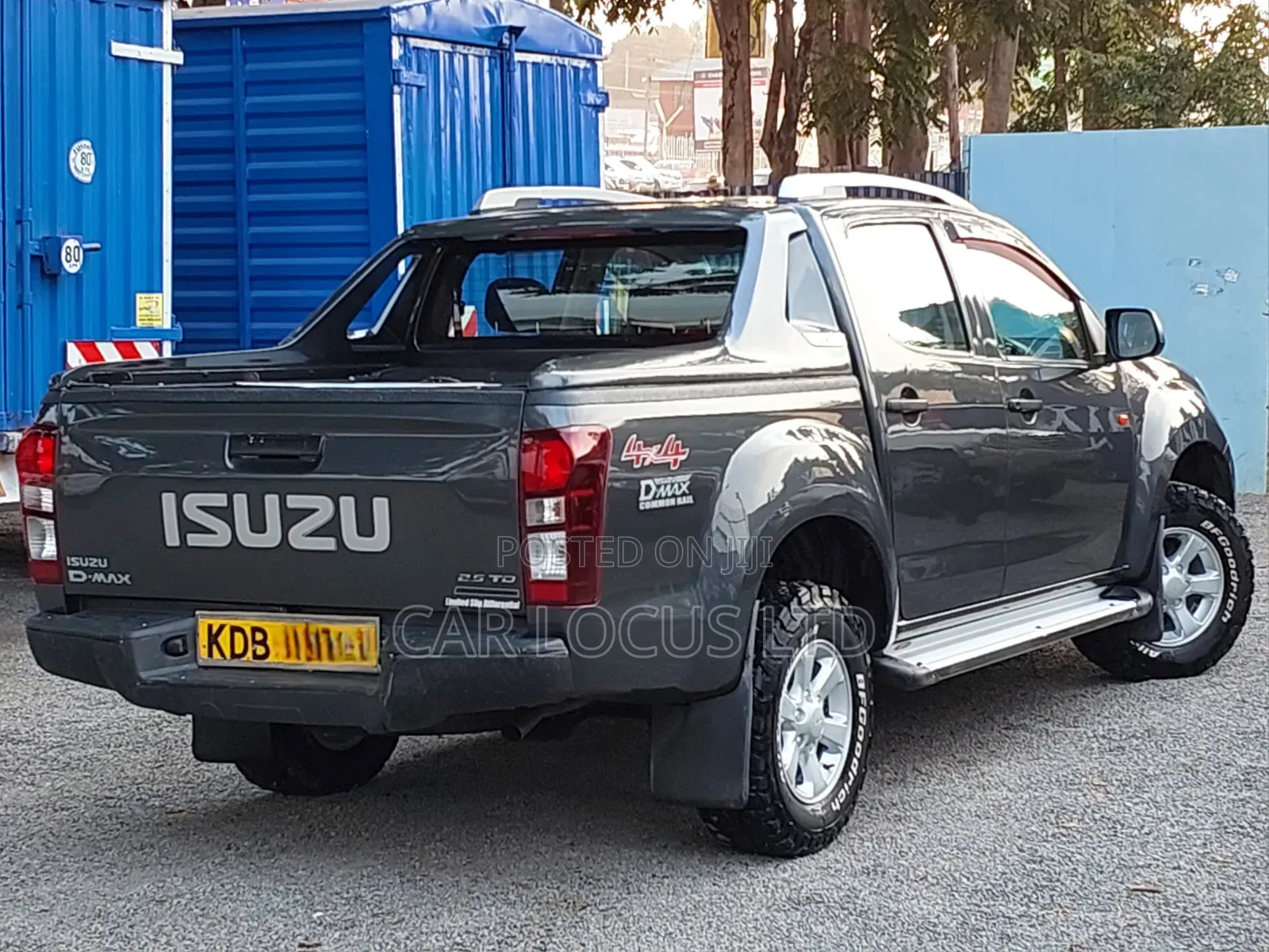 Isuzu D-MAX 2020 Gray