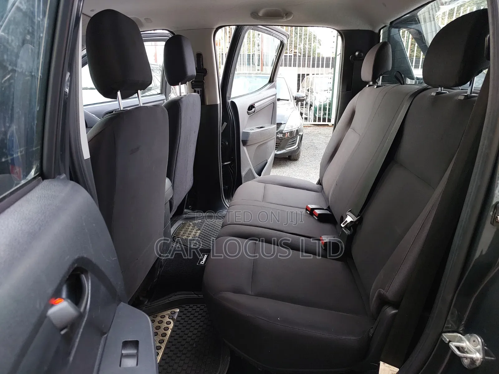 Isuzu D-MAX 2020 Gray