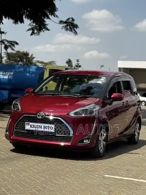 Toyota Sienta 1.5 AWD 2020 Maroon