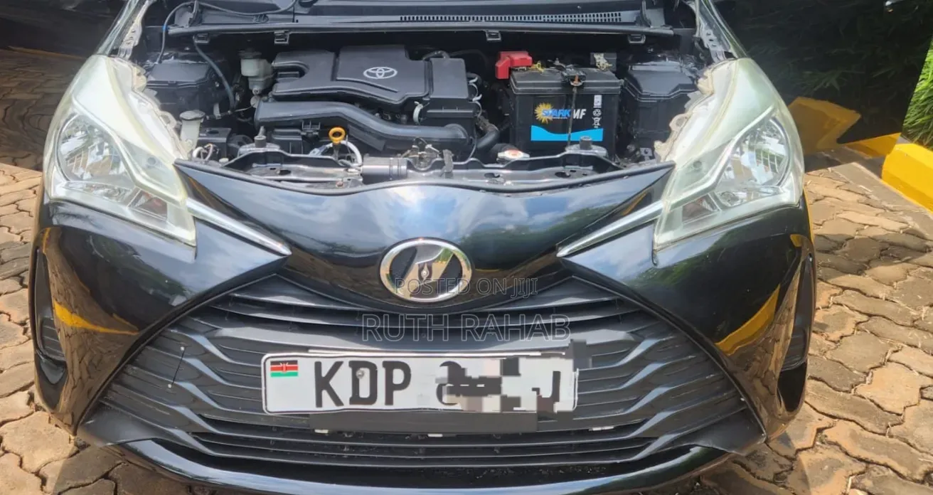 Toyota Vitz 2018 Black
