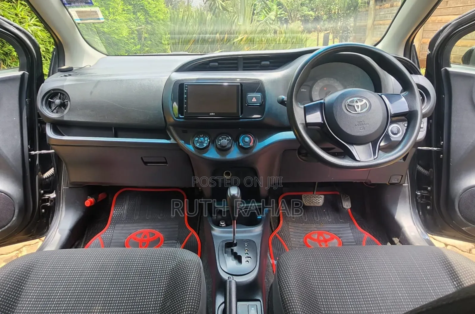 Toyota Vitz 2018 Black