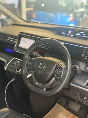 Honda Stepwgn 2019 White