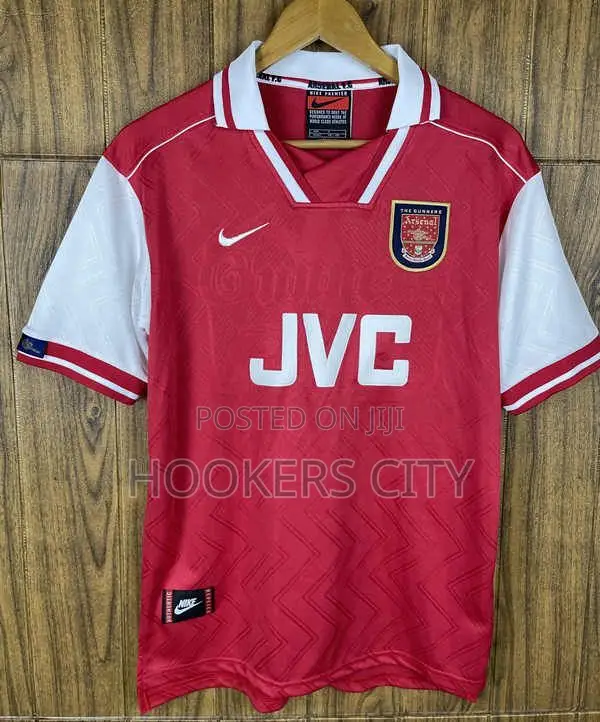 Retro Version 96-97 Arsenal Home Red