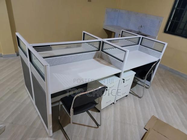 Brown / White Office Tables 4 - Workstations - thumbnail 2