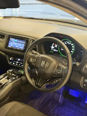 Honda Vezel 1.5 Hybrid 4WD 2019 Black