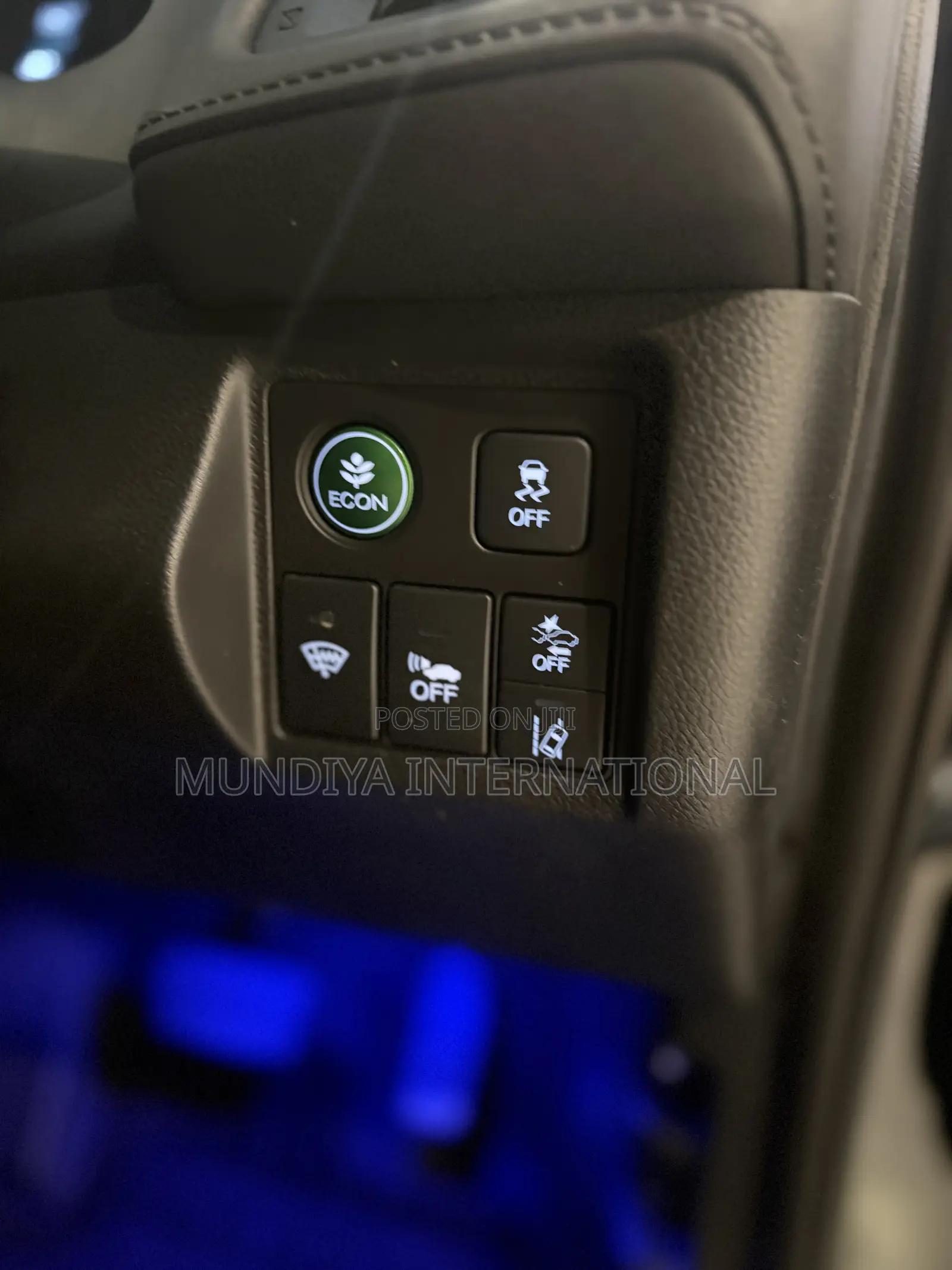 Honda Vezel 1.5 Hybrid 4WD 2019 Black