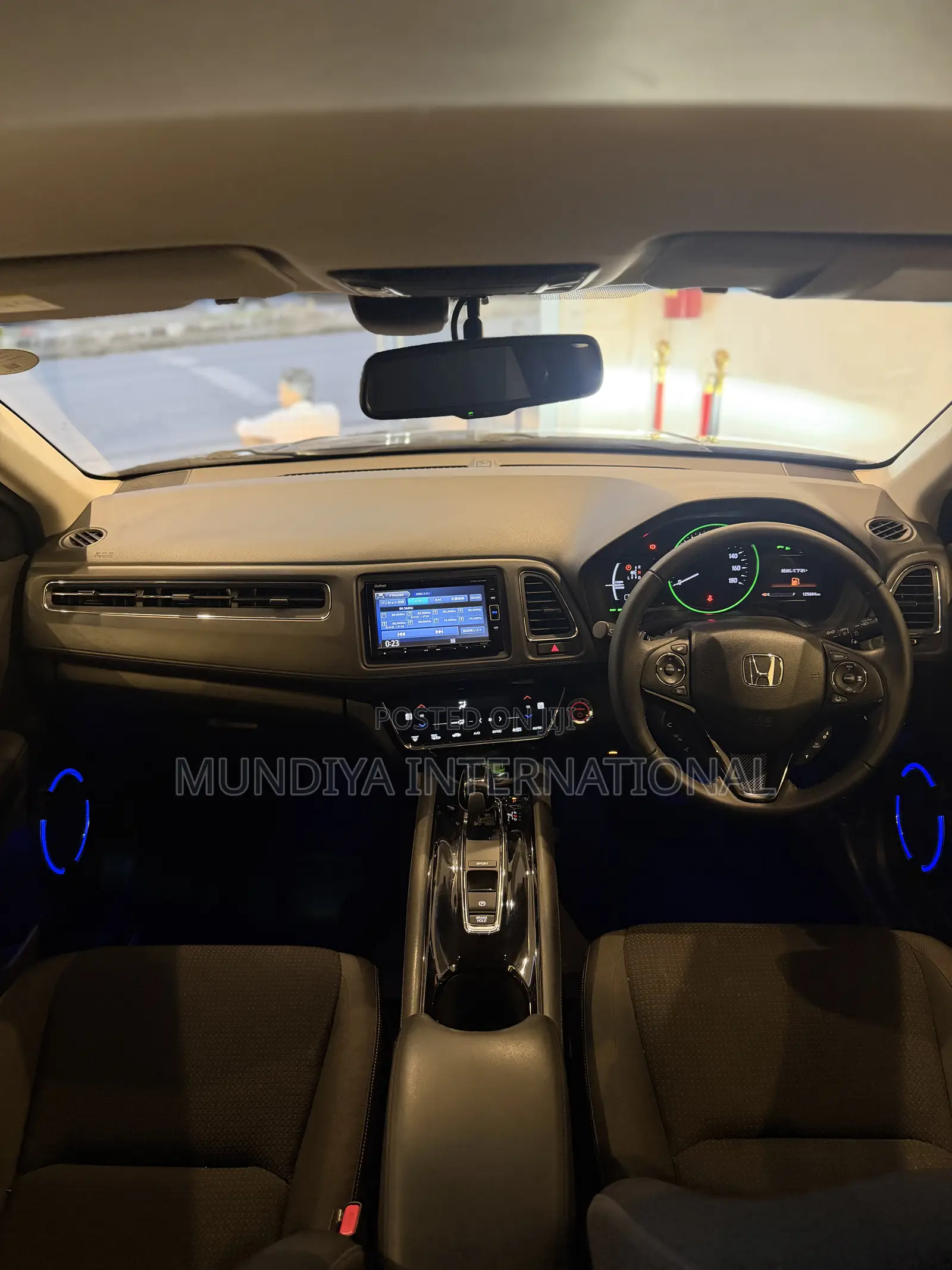 Honda Vezel 1.5 Hybrid 4WD 2019 Black