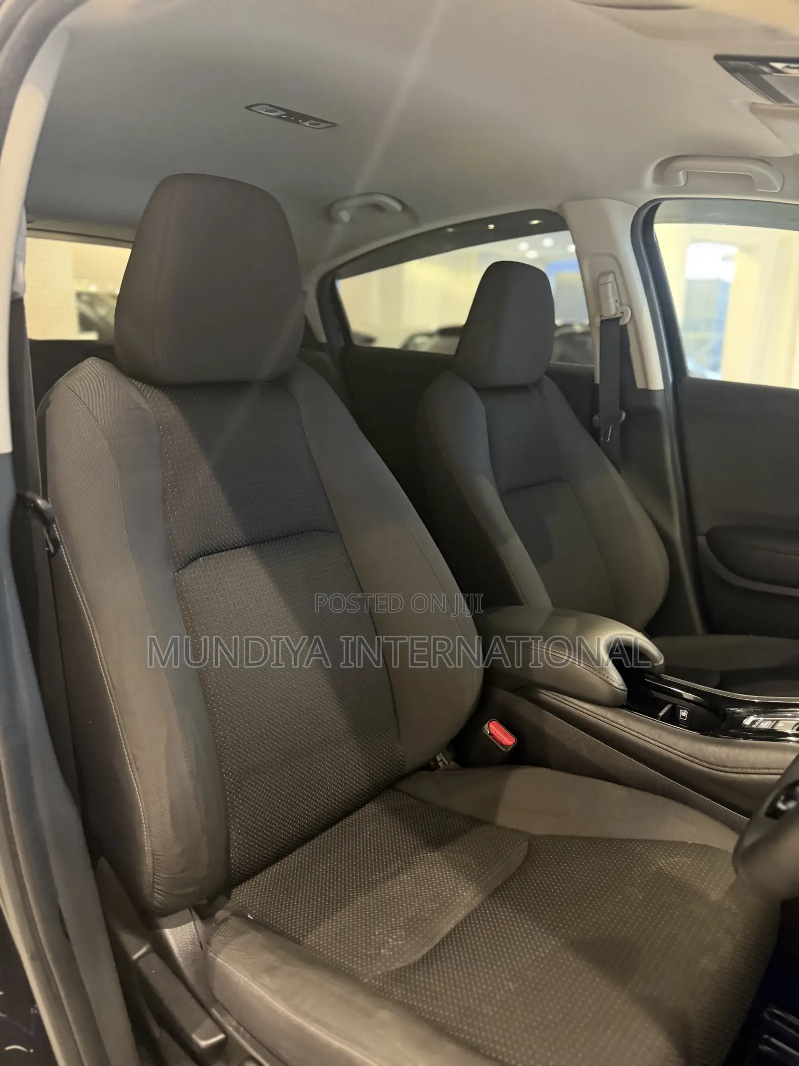 Honda Vezel 1.5 Hybrid 4WD 2019 Black