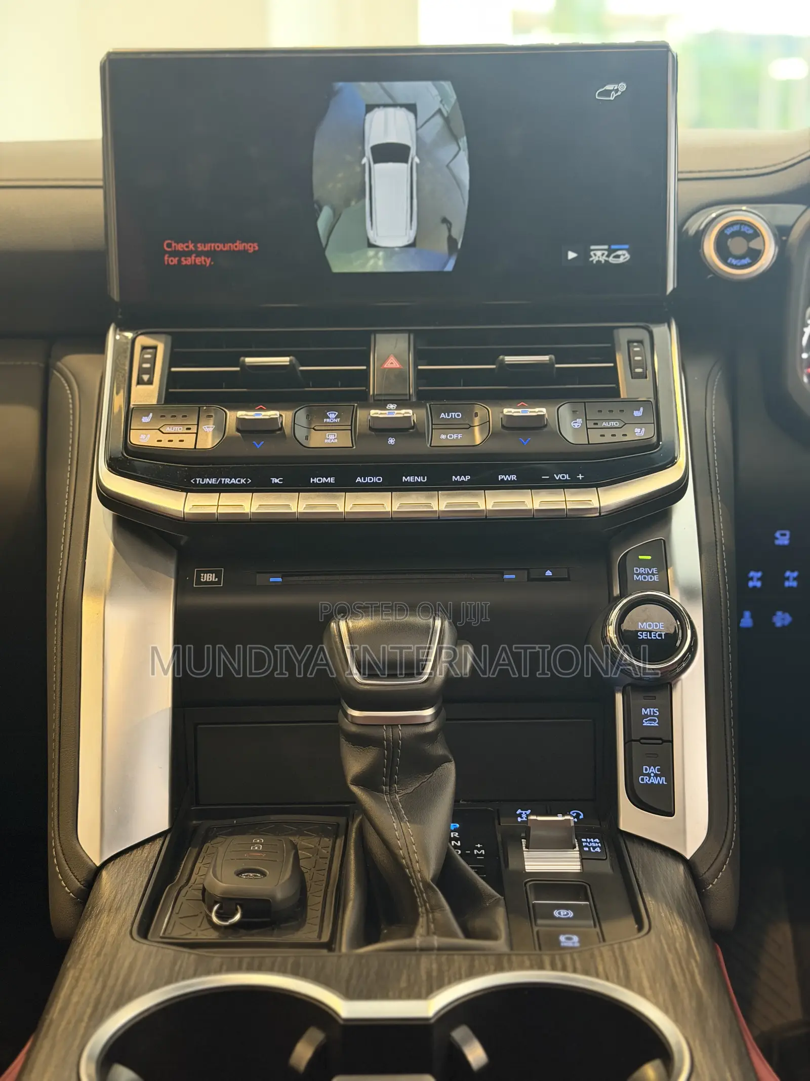 Toyota Land Cruiser LC300 2021 White